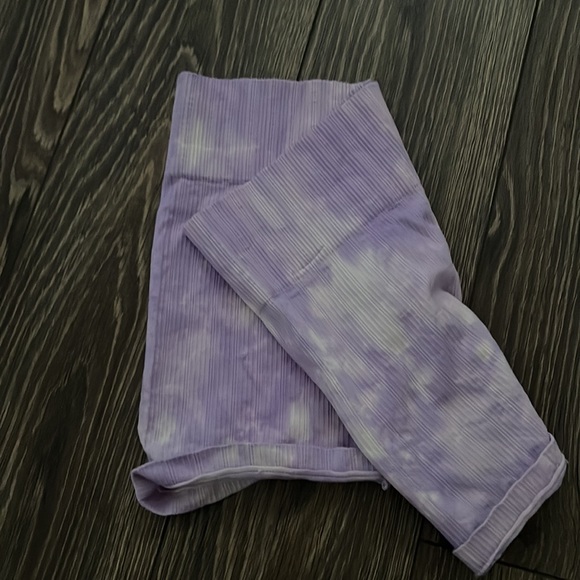 Purple And White Tied Shorts - Picture 2 of 4